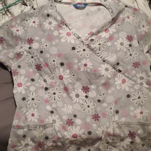 Scrub wear scrub top size large